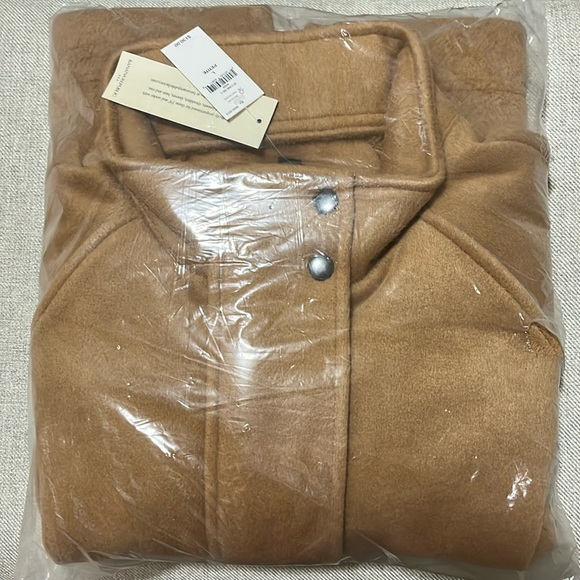 Banana Republic Brushed Short Jacket Petite Large Camel - New With Tags - Picture 6 of 8